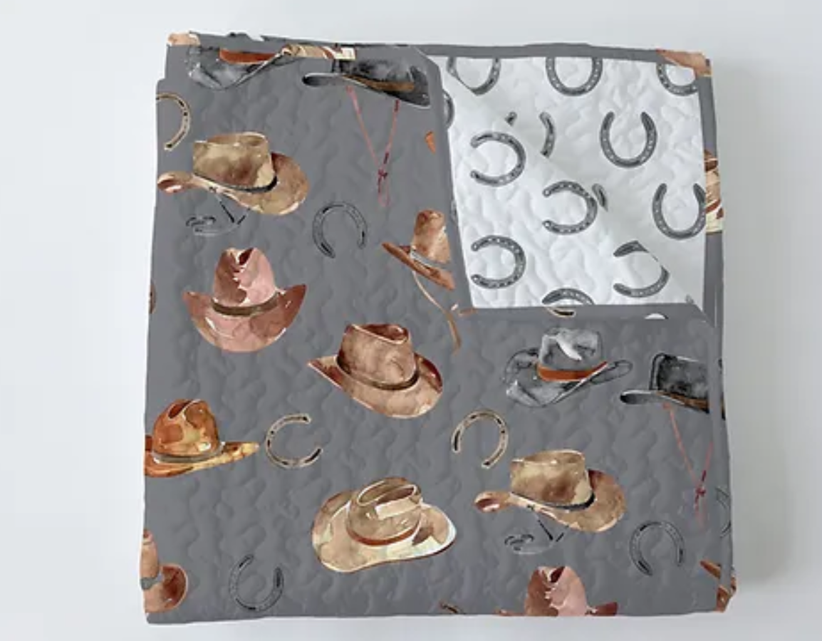Cowboy Hat Quilt in Charcoal