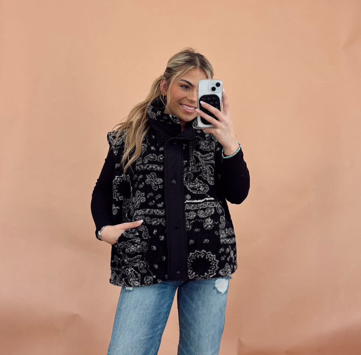 Black Bandana Print Sherpa Vest