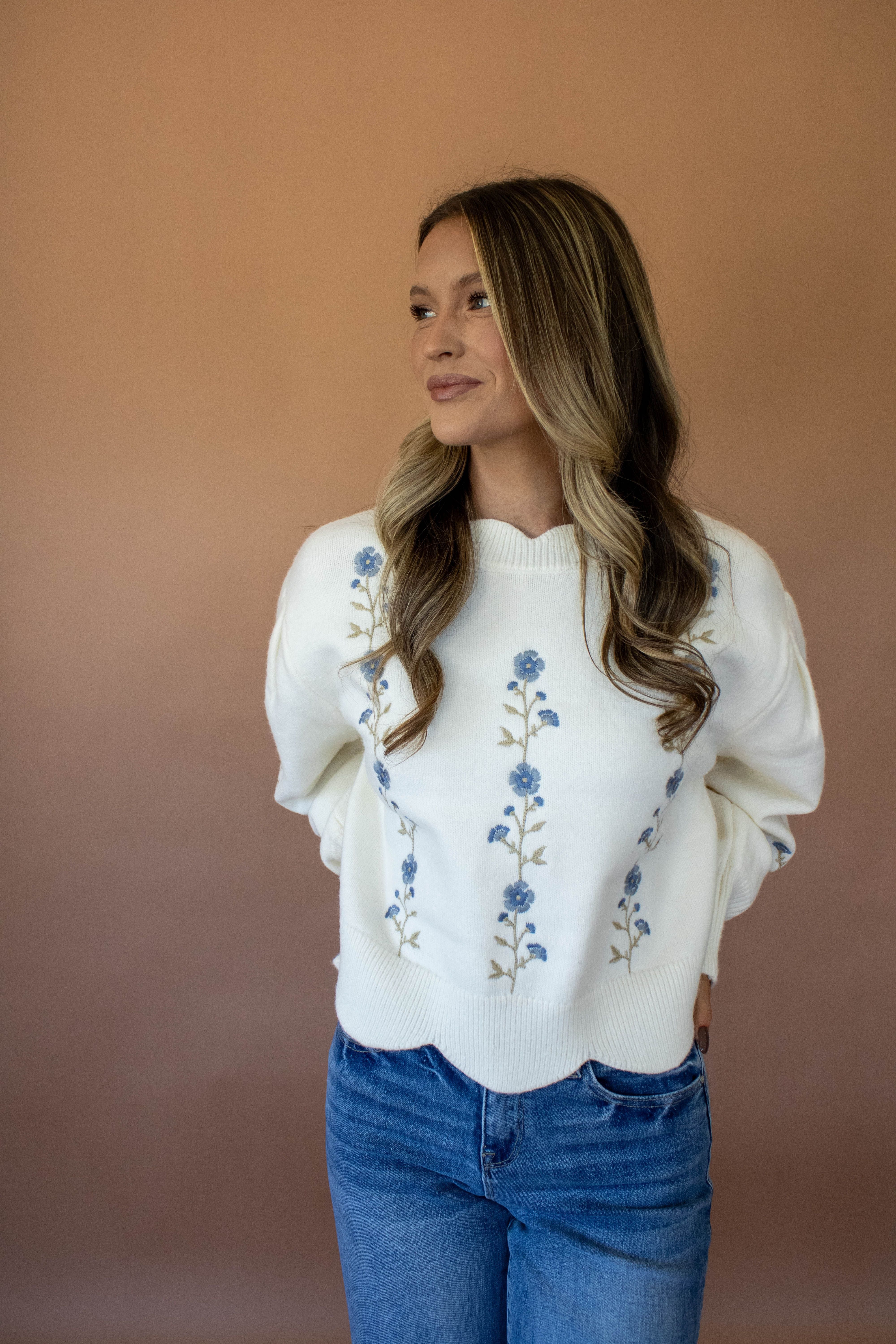 Scalloped Floral Embroidered Sweater in Cream