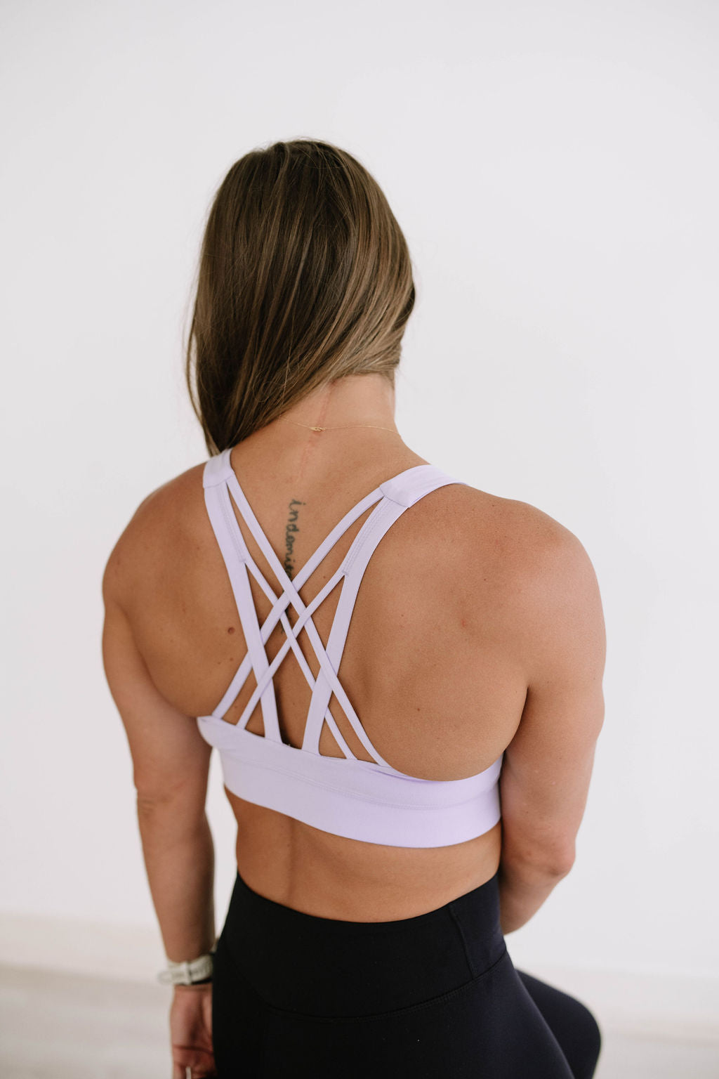 Active Criss Cross Sportsbra in Lavender